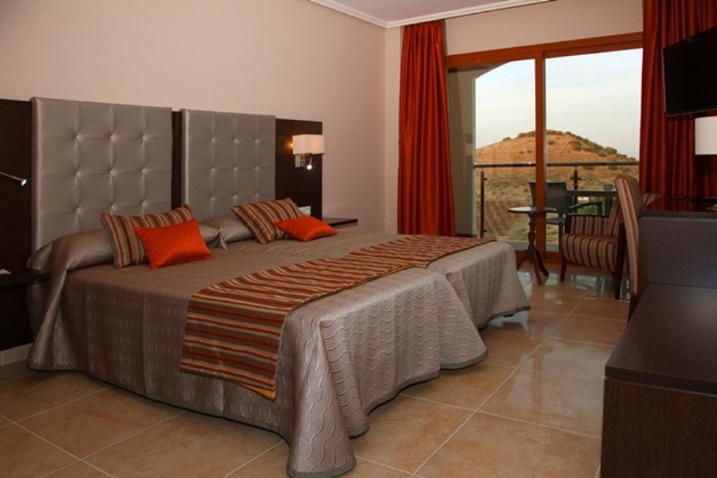 Hotel Rural Quinto Cecilio Medellín Δωμάτιο φωτογραφία